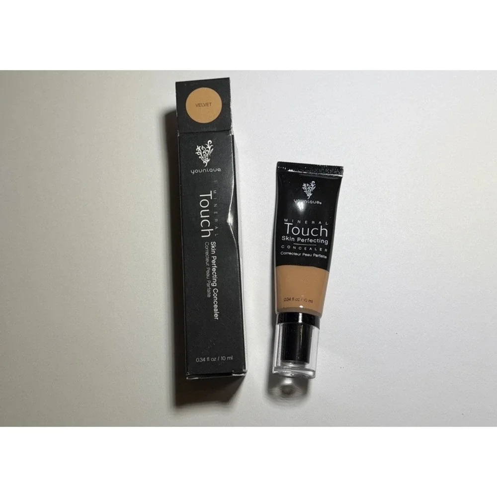 Younique Mineral Touch Skin Perfecting Concealer - Velvet 0.34 oz NIB
